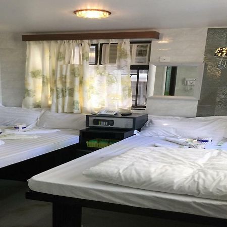 Rich Hostel Гонконг Экстерьер фото