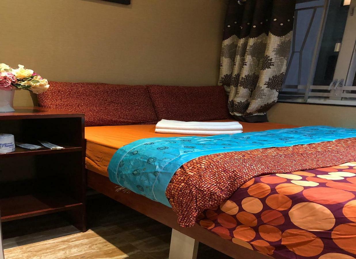Rich Hostel Гонконг Экстерьер фото