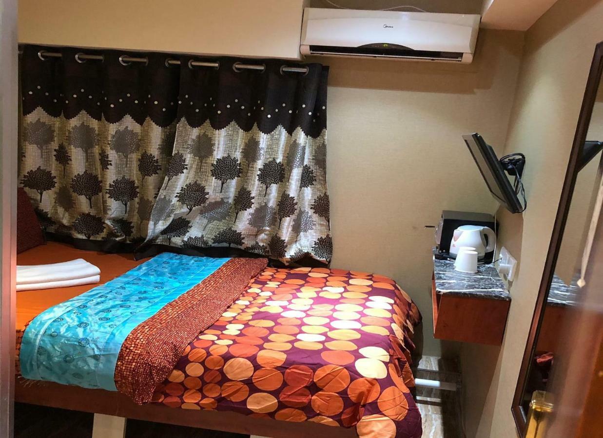 Rich Hostel Гонконг Экстерьер фото