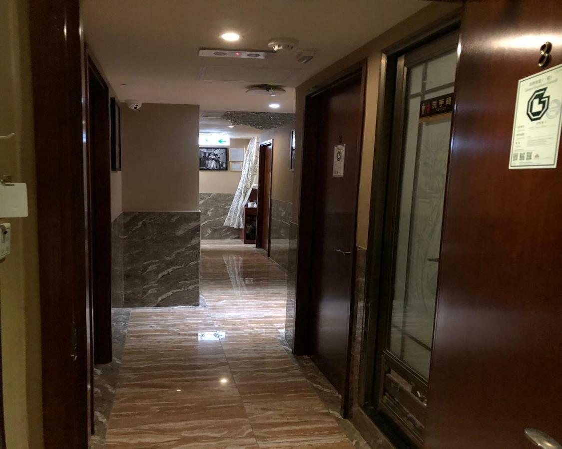 Rich Hostel Гонконг Экстерьер фото